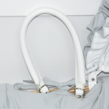 Maniglia bianca per culla per bambini