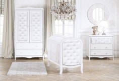 Komplettes rosa gepolstertes Royale-Schlafzimmer