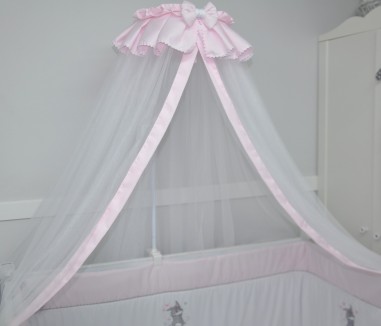Dossel para cama de bebê em mosquiteiro voile rosa pó