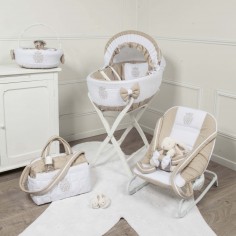 Conjunto espreguiçadeira, cesto acolchoado, bolsa maternidade, berço e seu suporte - Coleção Arabesque