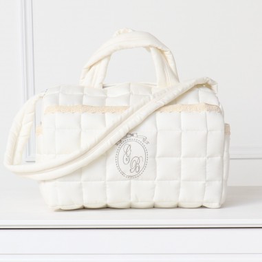 Wickeltasche aus Elfenbein und Häkelarbeit – Prestige-Kollektion