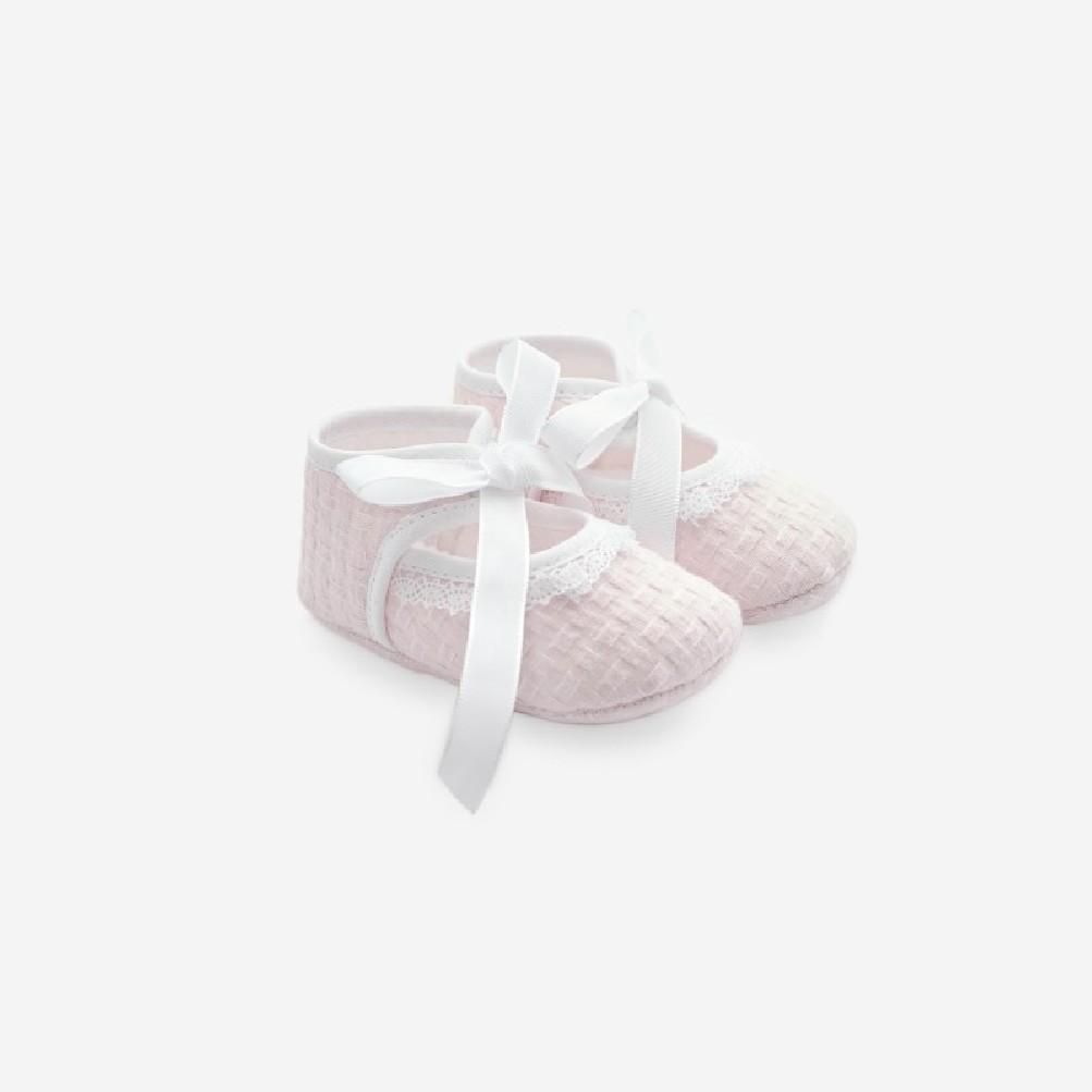 Schuhe / Hausschuhe / Strumpfhosen